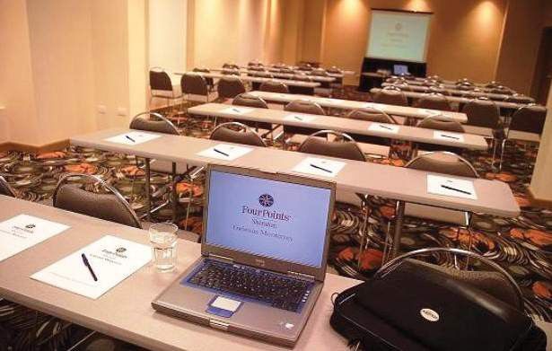 Four Points By Sheraton Galerias Монтеррей Бизнес фото Meeting room